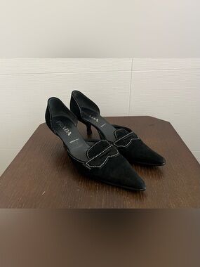 Prada SS 2002 Black Suede D'Orsay Heels with White Stitching - size 37.5